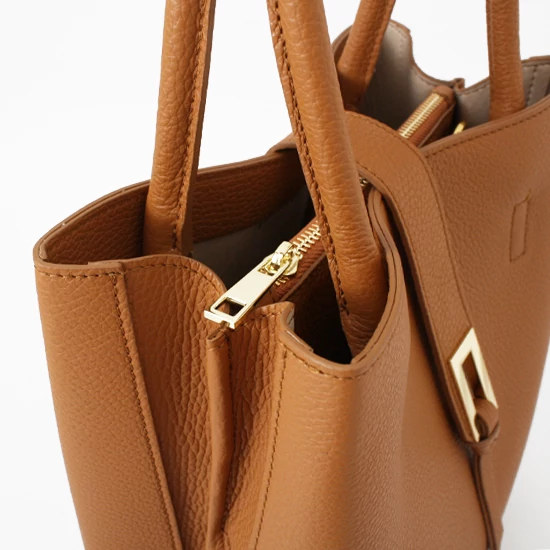 April camel bőrtáska