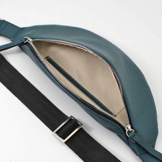 Petrolkék crossbody bőrtáska