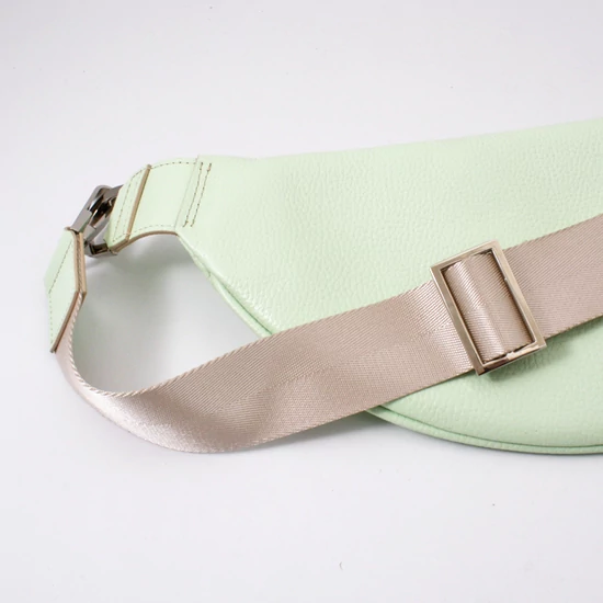 Pisztáciazöld crossbody bőrtáska