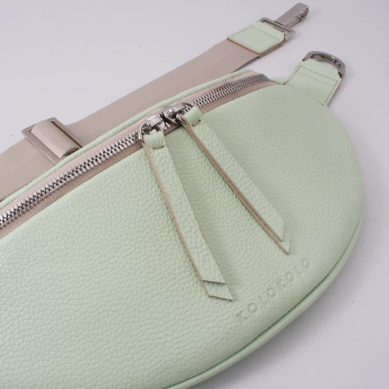 Pisztáciazöld crossbody bőrtáska