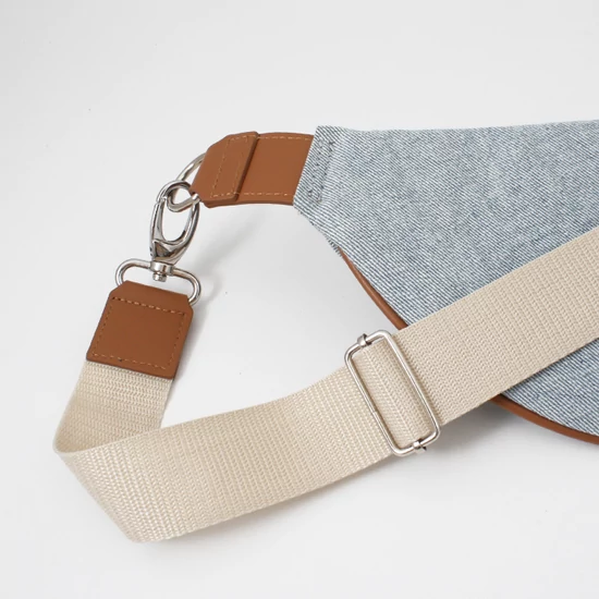 Farmer világoskék crossbody táska