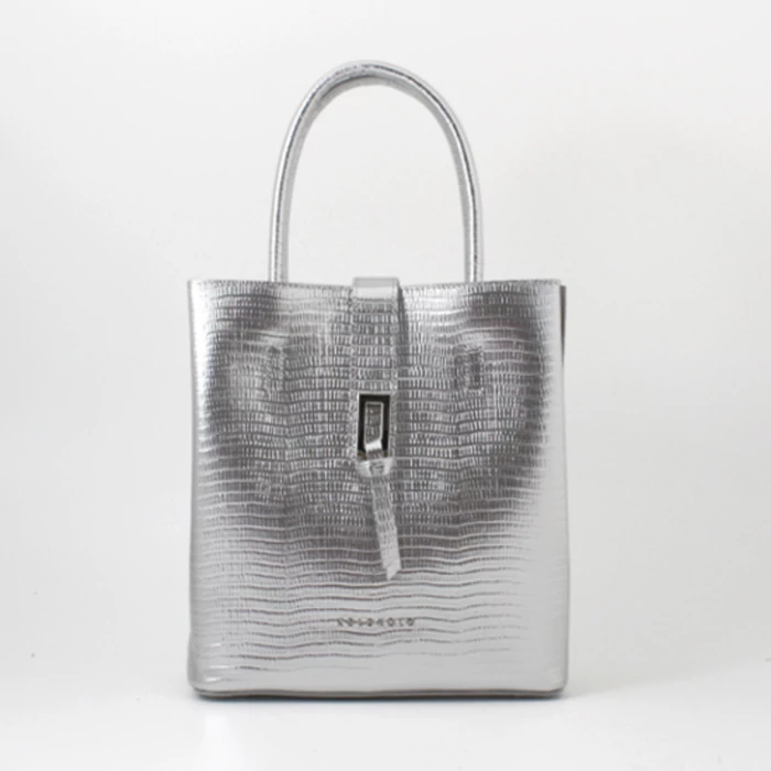 Női ezüst bőrtáska