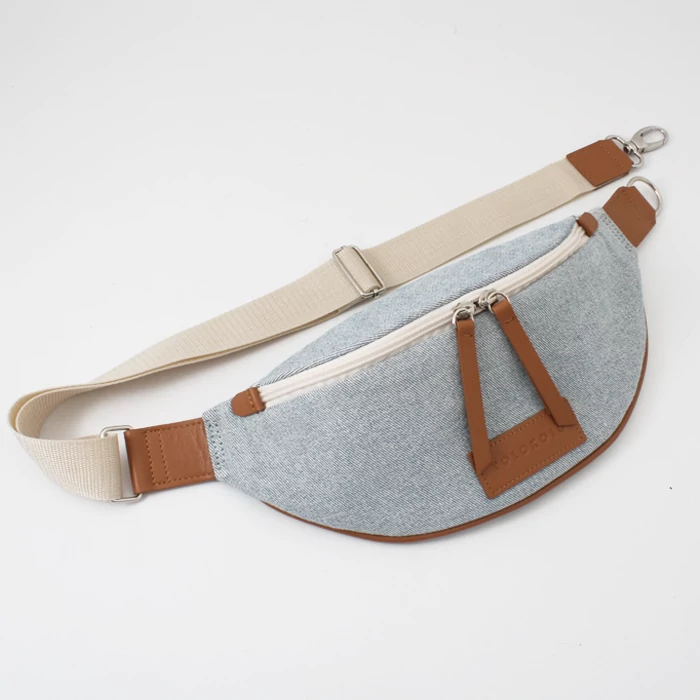Famer sötétkék crossbody táska állítható pántokkal