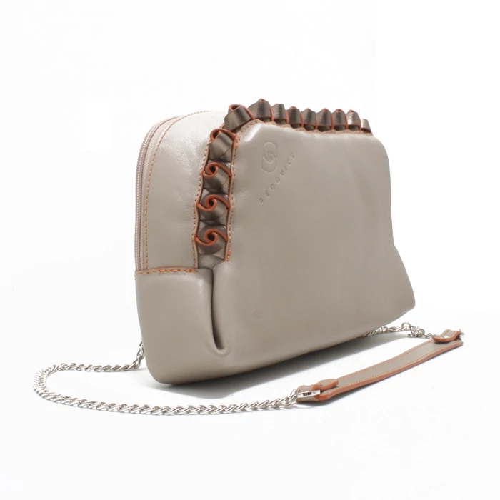 Női bézs variálható láncos, bőrtáska