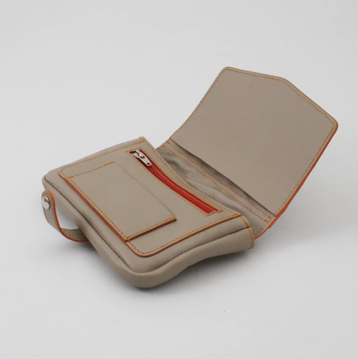 Mini beige övtáska 