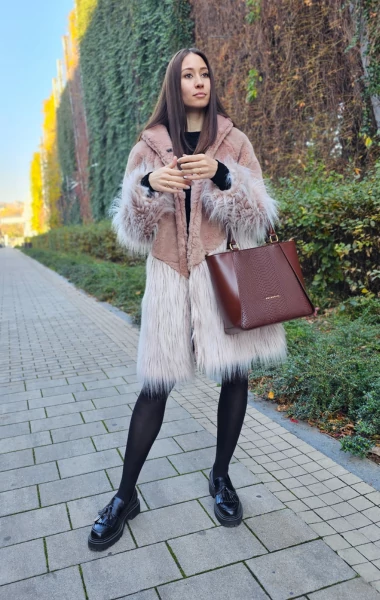 Sötétbarna bőr mini körtáska